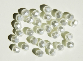Helder witte facetparels 6 mm ((P-107-CB)
