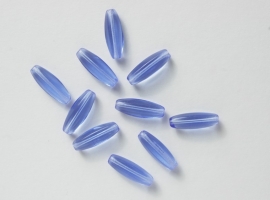 Langwerpige blauw transparante kralen (CB-043)