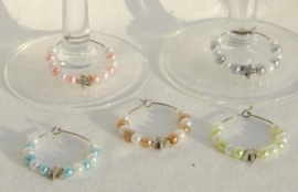 Winecharms met pastel glaspareltjes (WCD-01)