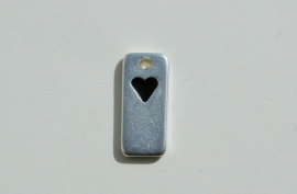 Hanger of label zilverkleur met zwart hartje (M-067-ZN)