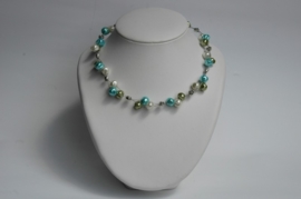 Fris zomers: wit-aqua en lichtgroen fantasie-parelketting (DD-029)