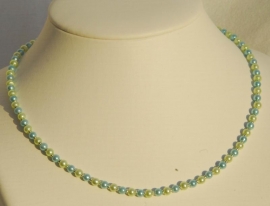 Mini-pareltjesketting in zacht-aqua en lichtgroen (PK-03)