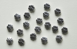 Bloemkralen van Tibetaans Zilver 8mm (M-053-PH)