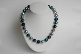 Ketting met grote parels in groen-blauwnuances, met Swarovski (SW-021)