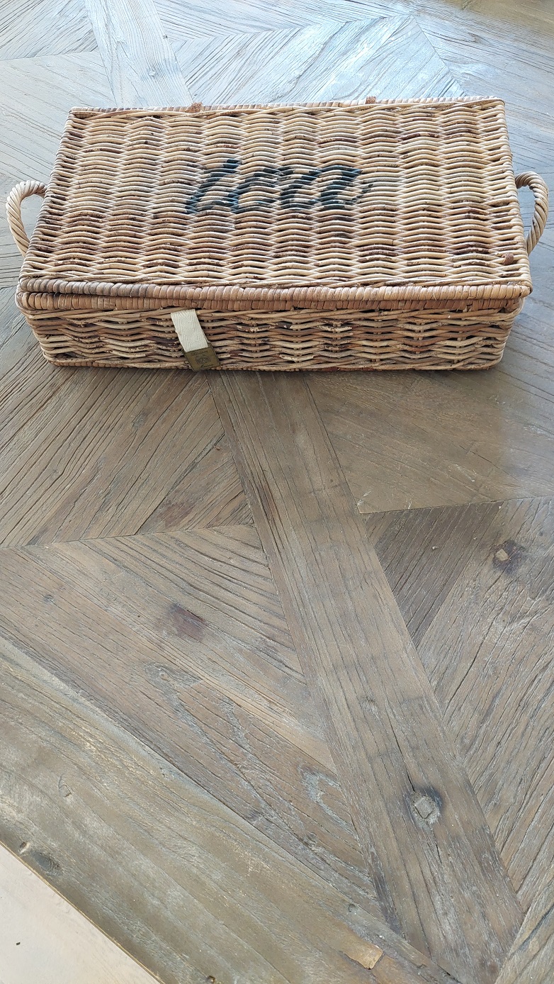 Rustic rattan theedoos Riviera Maison