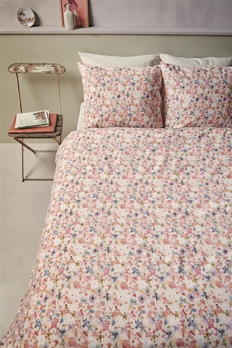 DE Beddinghouse Lots of flowers - 155 x 220 cm - Multi 321294