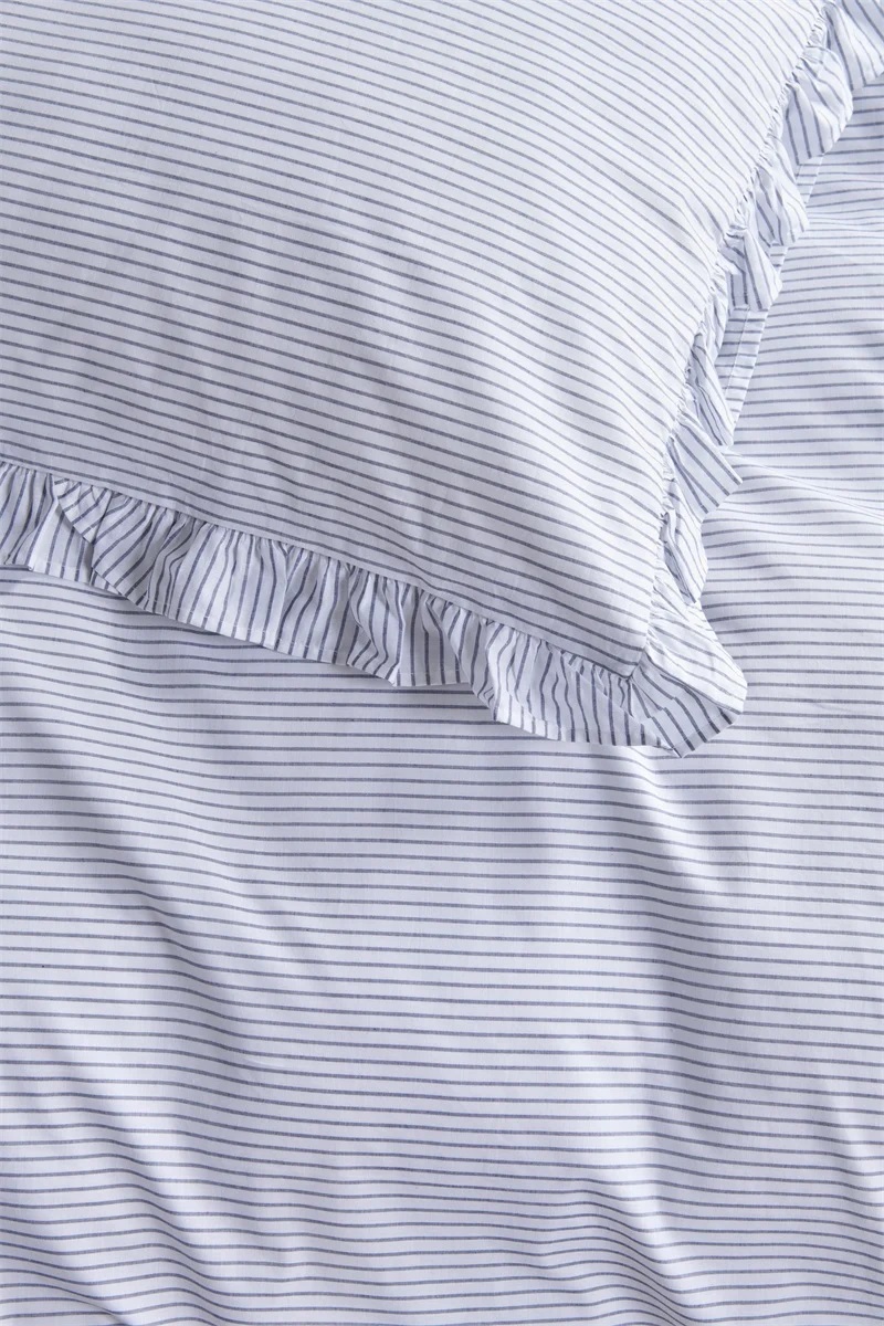 DE d6/ At Home by BeddingHouse Flamboyant Stripes - 155 x 220 cm - Blue 259118