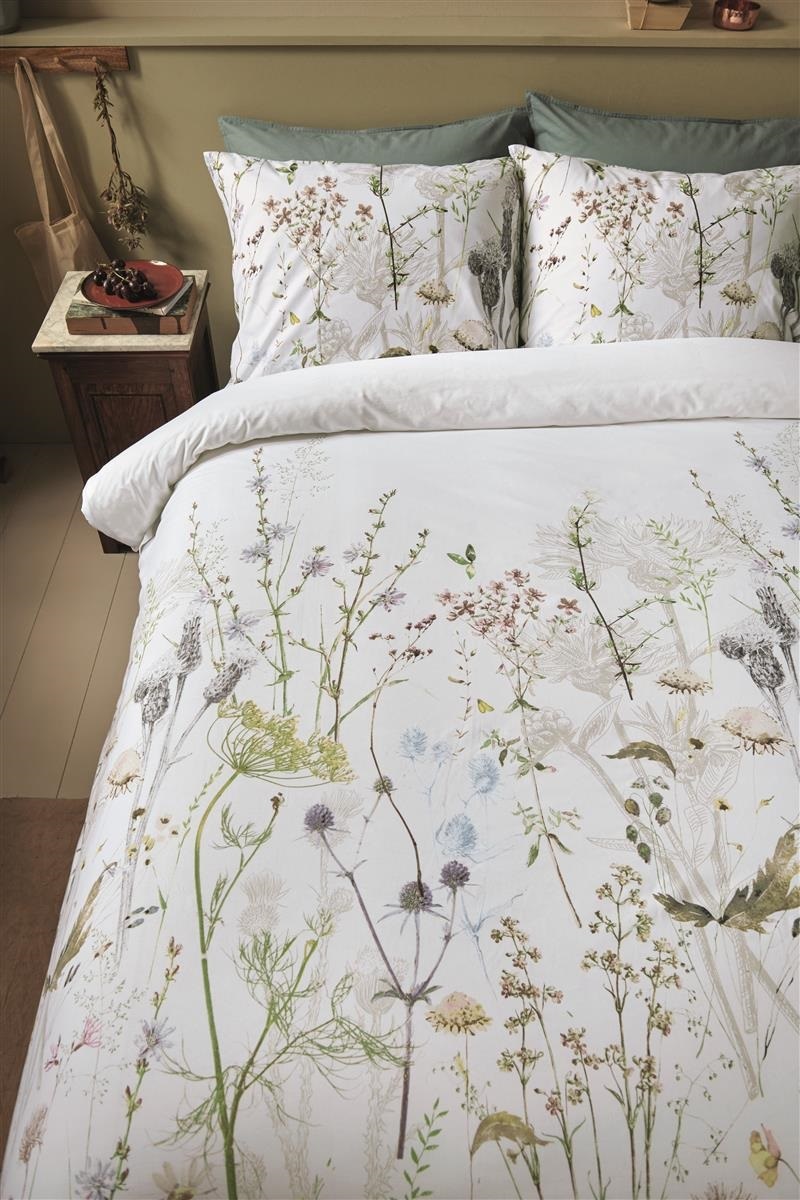 DE m1/ Beddinghouse Flowers Flowers - 155 x 220 cm - White 326676