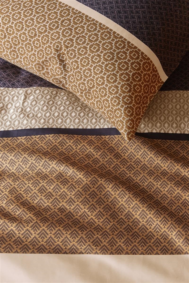 DE Beddinghouse Marli - 135 x 200 cm - Gold 326562