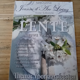 Jeanne darc living nr 3 2012