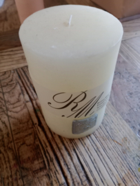 Frosted Candle whipser white 14,5x9 cm riviera maison (showmodel, logo iets beschadigd)