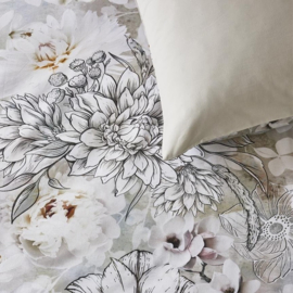 a/ Riviera Maison Bettbezug Flourish - 155 x 220 cm - Sand 325943 (duitse maat!)