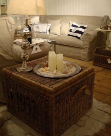 Rustic Rattan Cobblers Trunk Riviera Maison 60x60 x40 cm (showmodel)