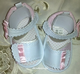 Baby Sandaaltjes met strikjes
