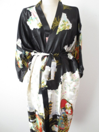 Fantastische lange zwarte dameskimono met Geisha