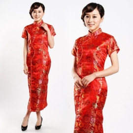 Schitterende lange Chinese "10 button" jurk rood