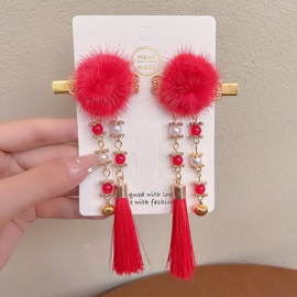 Setje rode Chinese haarclips met pompons, parels, kraaltjes en klosjes nr.10