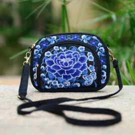 Prachtig 3-vaks aan beide zijden geborduurd schoudertasje met blauwe lotusbloem