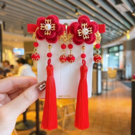 Setje rode Chinese haarclips met bloemen, versierde kralen en klosjes nr.17