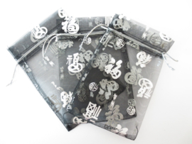 Zwart organza geschenk zakje/buideltje met Chinees "geluk" teken