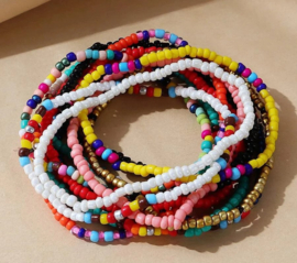 Geweldig leuke kleurrijke Bohemian Ibiza kralenarmbandjes 12 stuks