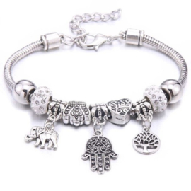 Mooi Pandorastyle armbandje met levensboom, handje, olifantje en zilveren strasskralen
