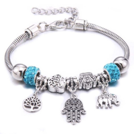 Mooi Pandorastyle armbandje met levensboom, handje, olifantje en blauwe strasskralen