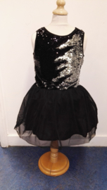 Ge-wèl-dig omkeerbare pailletten jurkje met petticoat zwart/zilver maatje 92 t/m 110