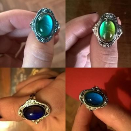 Superleuke van kleur veranderende "mood"ring  ovaal