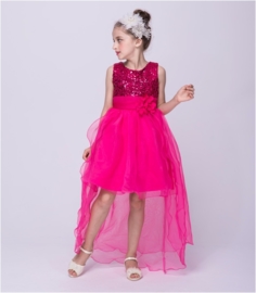 Elegante feestjurk met pailletten lijfje en prachtige rok met tulen sleep fuchsia
