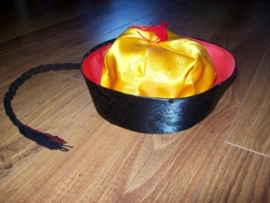 Chinese mandarijnen hoed zwart/rood/geel met vlecht