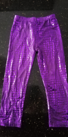 Superleuke paarse "kroko" glimlegging maat 92/98
