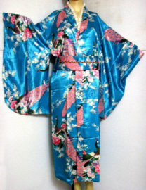 Beeldschone Geisha kimono dress met obi turquoise met pauwenprint