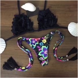 Brazilian bikini zwarte roezel top met kleurrijke bottom met klosjes