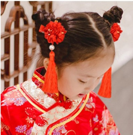 Superleuk setje èchte chinese haarclips met rode bloem en kwastje