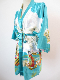 Fantastische kleurrijke halflange turquoise kimono met Geisha 