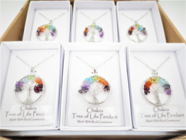 Tree of Life ketting met chakra edelsteentjes in geschenkdoosje