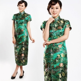Schitterende lange Chinese "10 button" jurk groen