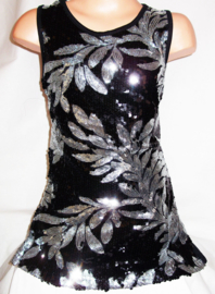 Feestelijk zwart glitterpailletten jurkje met sierlijke zilveren bladeren maat 146/152