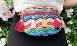 Superleuk crossbody Ibiza tasje met klosjes multicolor