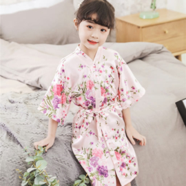 Superleuke kinderkimono met bloemenprint roze