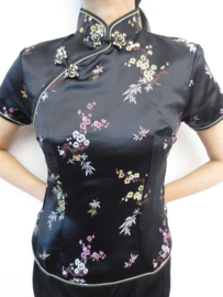 Mooi zwart getailleerd chinees blousje bloesem motief