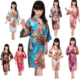 Prachtige kinderkimono met grote bloemen licht turquoise