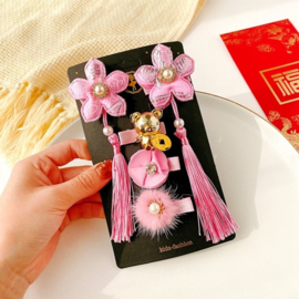 Setje roze Chinese haarclips met bloemetjes en klosjes nr.20