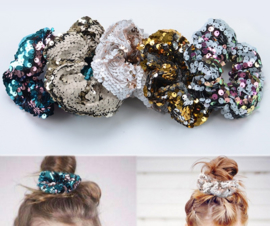Zilver witte pailletten scrunchie!