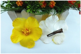 Geweldige Hibiscus Hawaïbloem 9 cm op clip geel