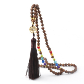 Mala / chakra unisex gebedsketting Sandalwood met levensboom en kwastje