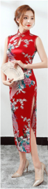 Elegante lange mouwloze Chinese pauwenjurk rood