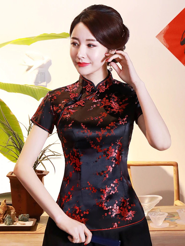Prachtig getailleerd Chinees blousje zwart met rode pruimenbloesem