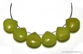 6 Jade druppels plat ca. 15x15mm (BB2q)